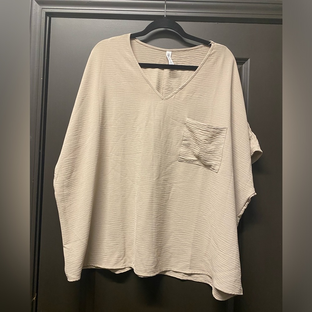 Zenana taupe top.